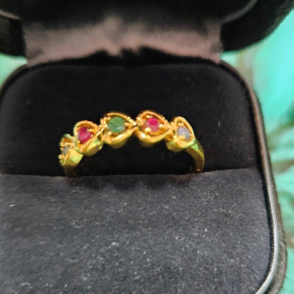 Elegant mutli Stone Gold Ring